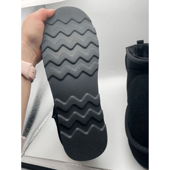 CUSHIONAIRE Women's COZY Genuine Suede pull on platform boot, Black 10 - Picture 6 of 6